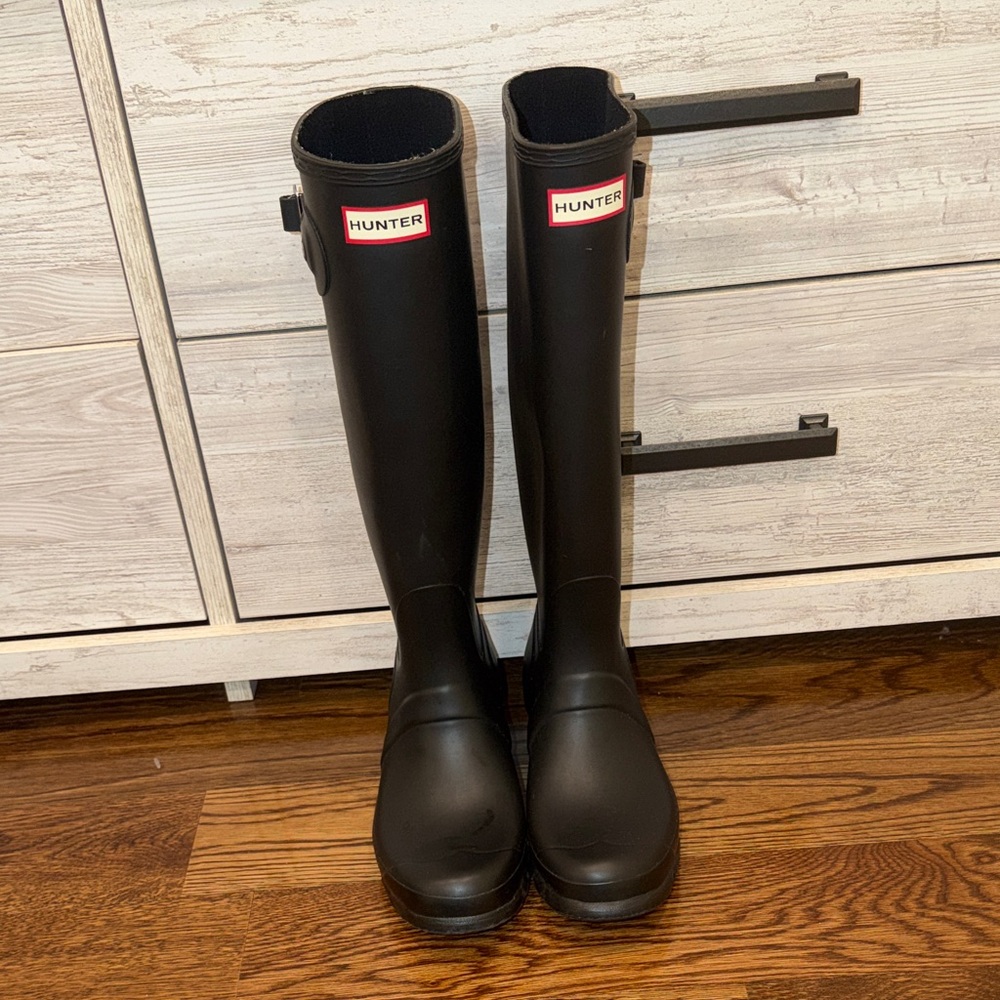 Hunter Classic Black Rain Boots